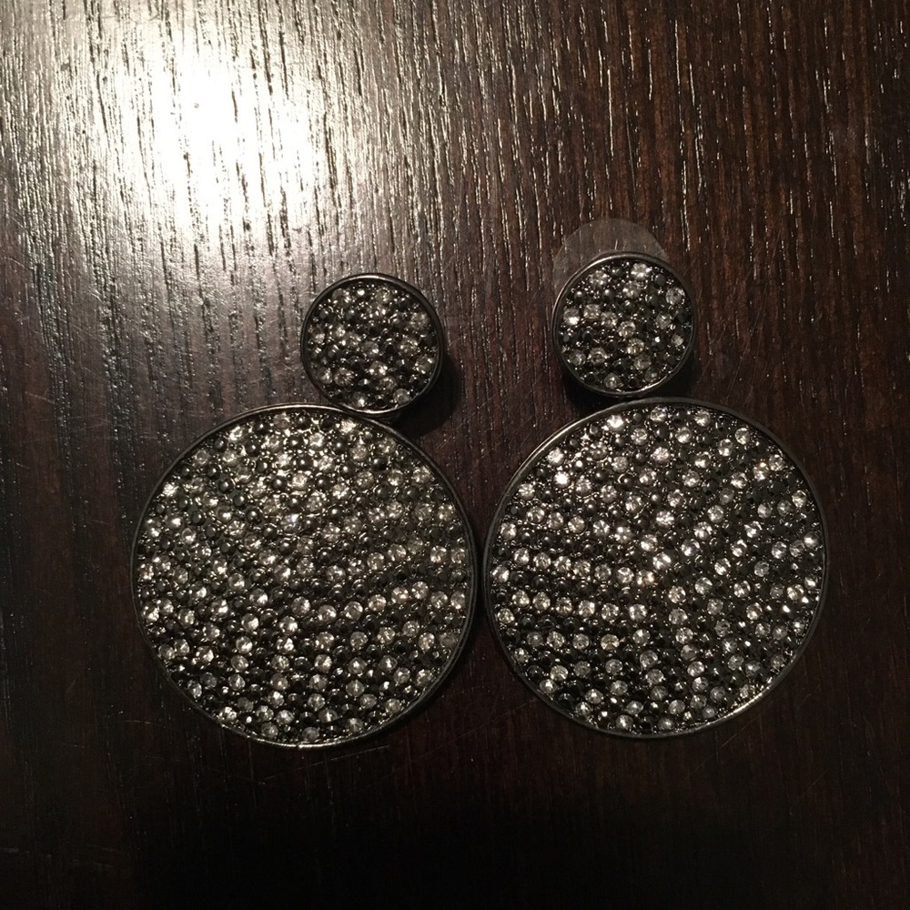 Bcbg round stones earrings